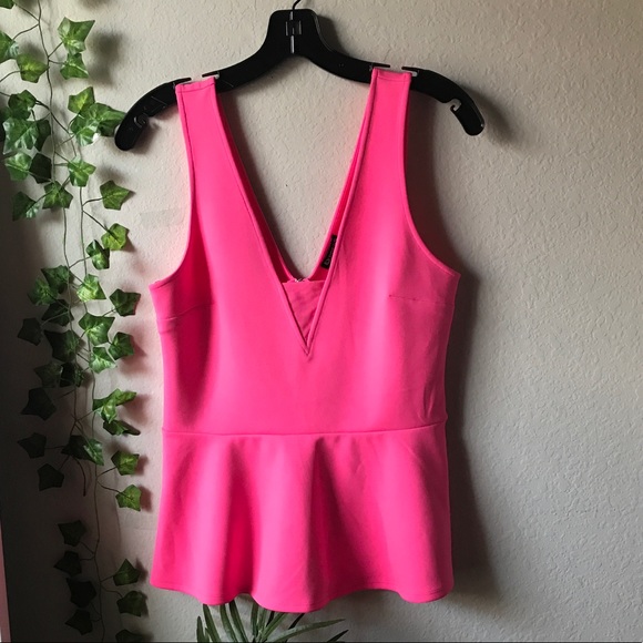 EXPRESS Tank Top - Picture 2 of 3